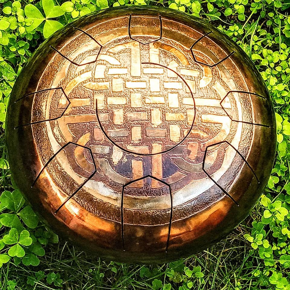 Pour la création d'instruments de percussion métallique travaillé,Izon,33450,Nouvelle-Aquitaine,France