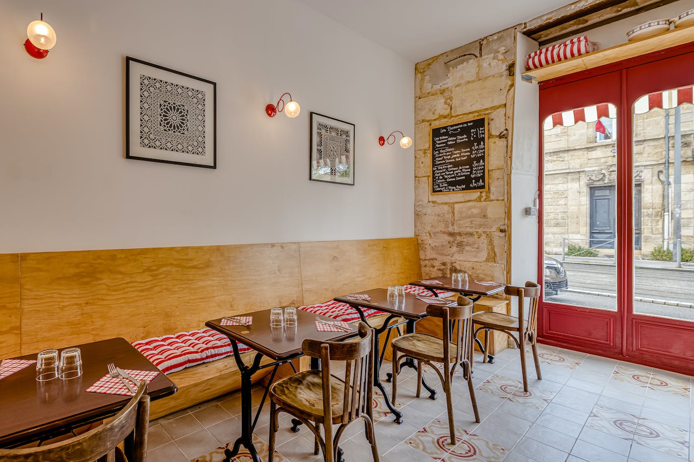 Une cuisine de saison et conviviale,Bordeaux,33800,Nouvelle-Aquitaine,France