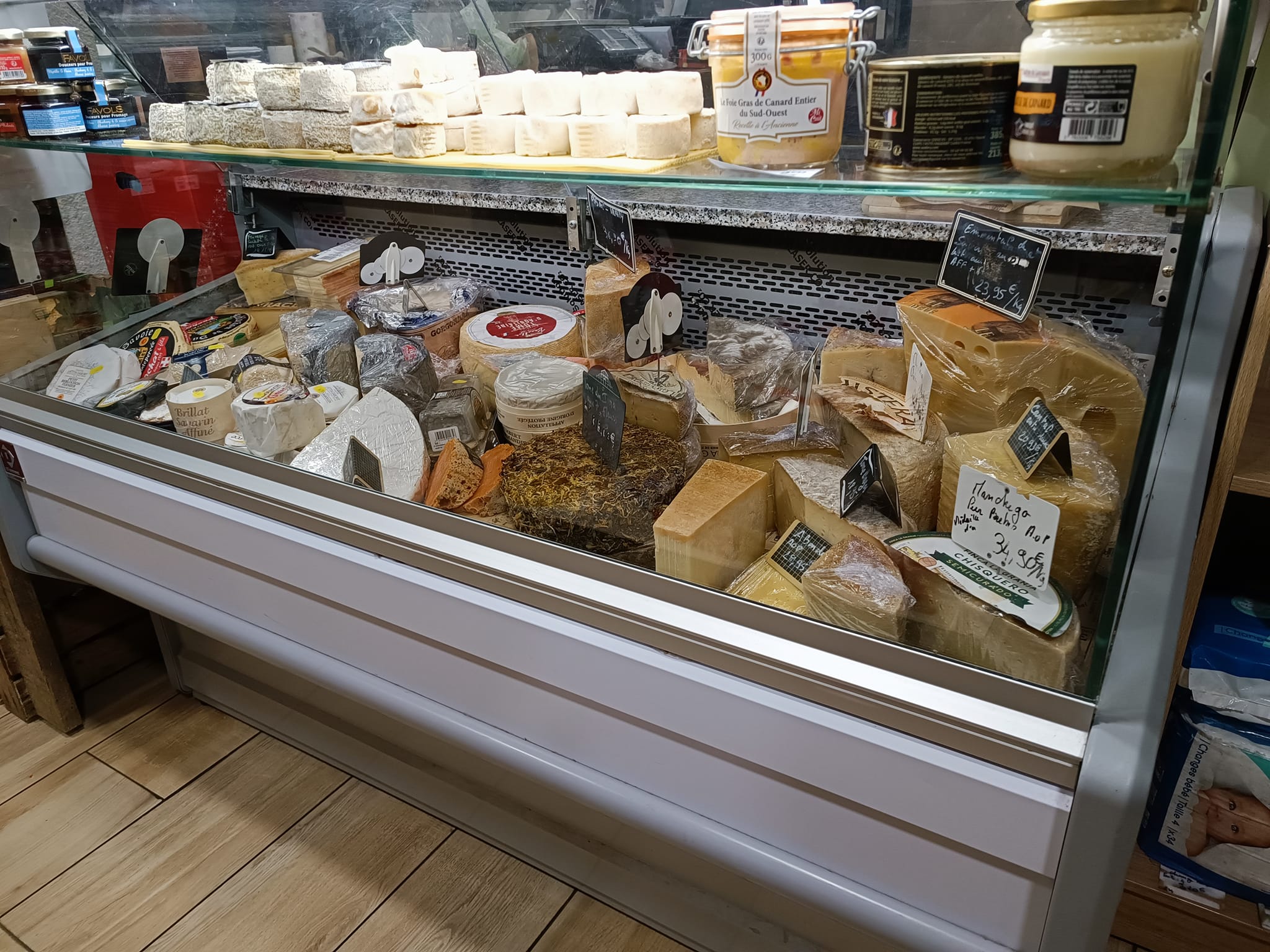 Le lieu idéal pour faire vos courses!,Louchats,33125,Nouvelle-Aquitaine,France