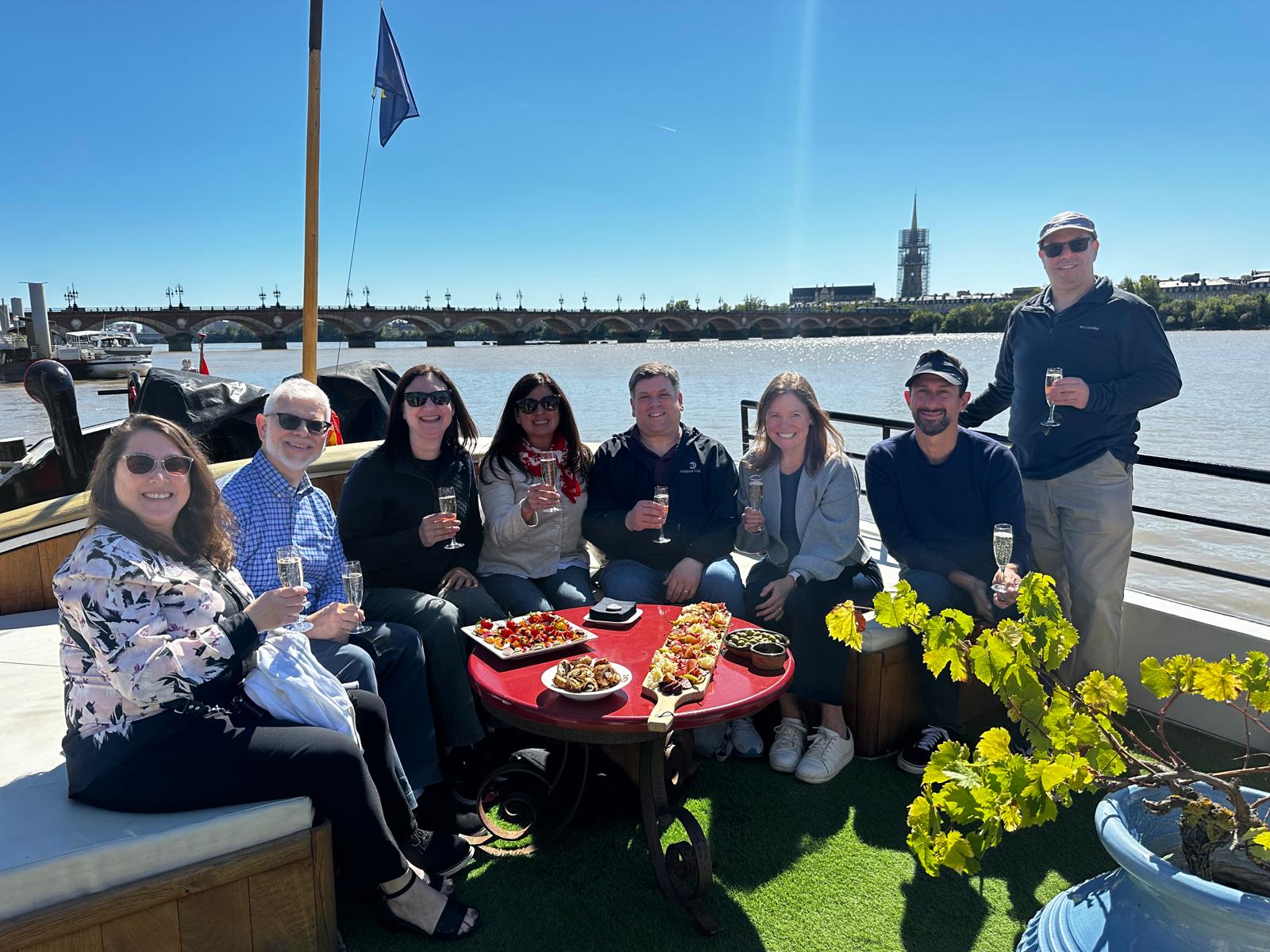 Prêts à vivre un événement inoubliable à bord d'une péniche ?,Bordeaux,33100,Nouvelle-Aquitaine,France