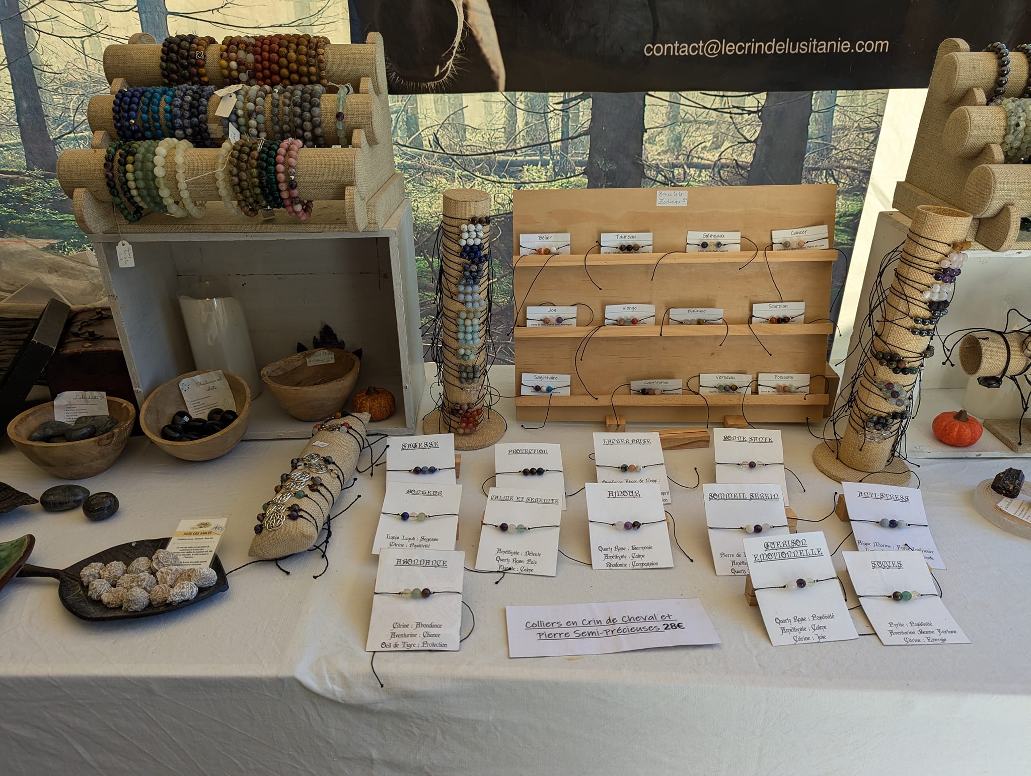 Création de bijoux en crin de cheval et pierres semi-précieuses.,Laruscade,33620,Nouvelle-Aquitaine,France