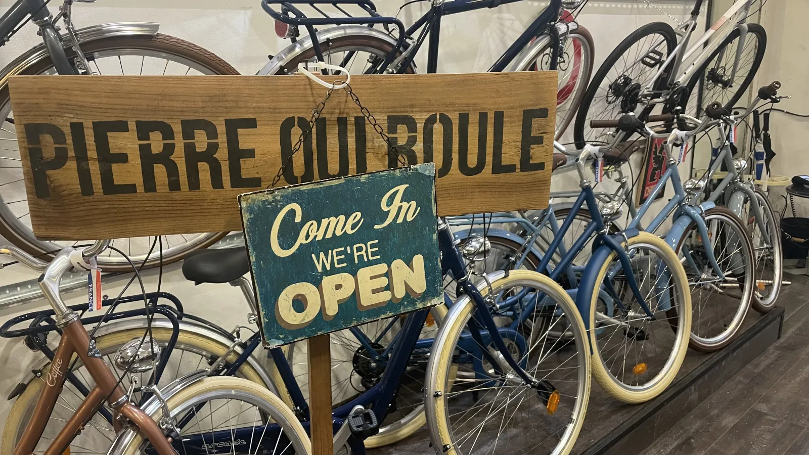 LOCATION DE VÉLOS PIERRE QUI ROULE,Bordeaux,33000,Nouvelle-Aquitaine,France