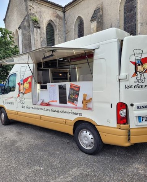 Des pizzas fraîches, artisanales faites par votre pizzaiolo et déposées dans le distributeur.,Saint-Magne,33125,Nouvelle-Aquitaine,France