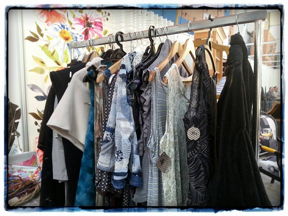 Création et Recyclage de vêtements et accessoires de mode,Origne,33113,Nouvelle-Aquitaine,France