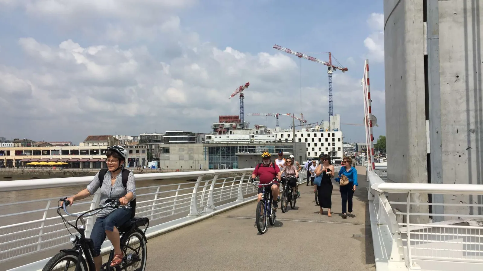 PONT JACQUES CHABAN DELMAS,Bordeaux,33300,Nouvelle-Aquitaine,France