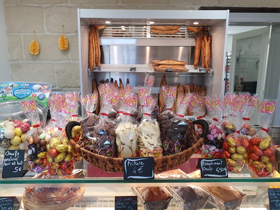 Profitez de nos douceurs sucrées et de nos créations salées à toute heure de la journée.,Guillos,33720,Nouvelle-Aquitaine,France