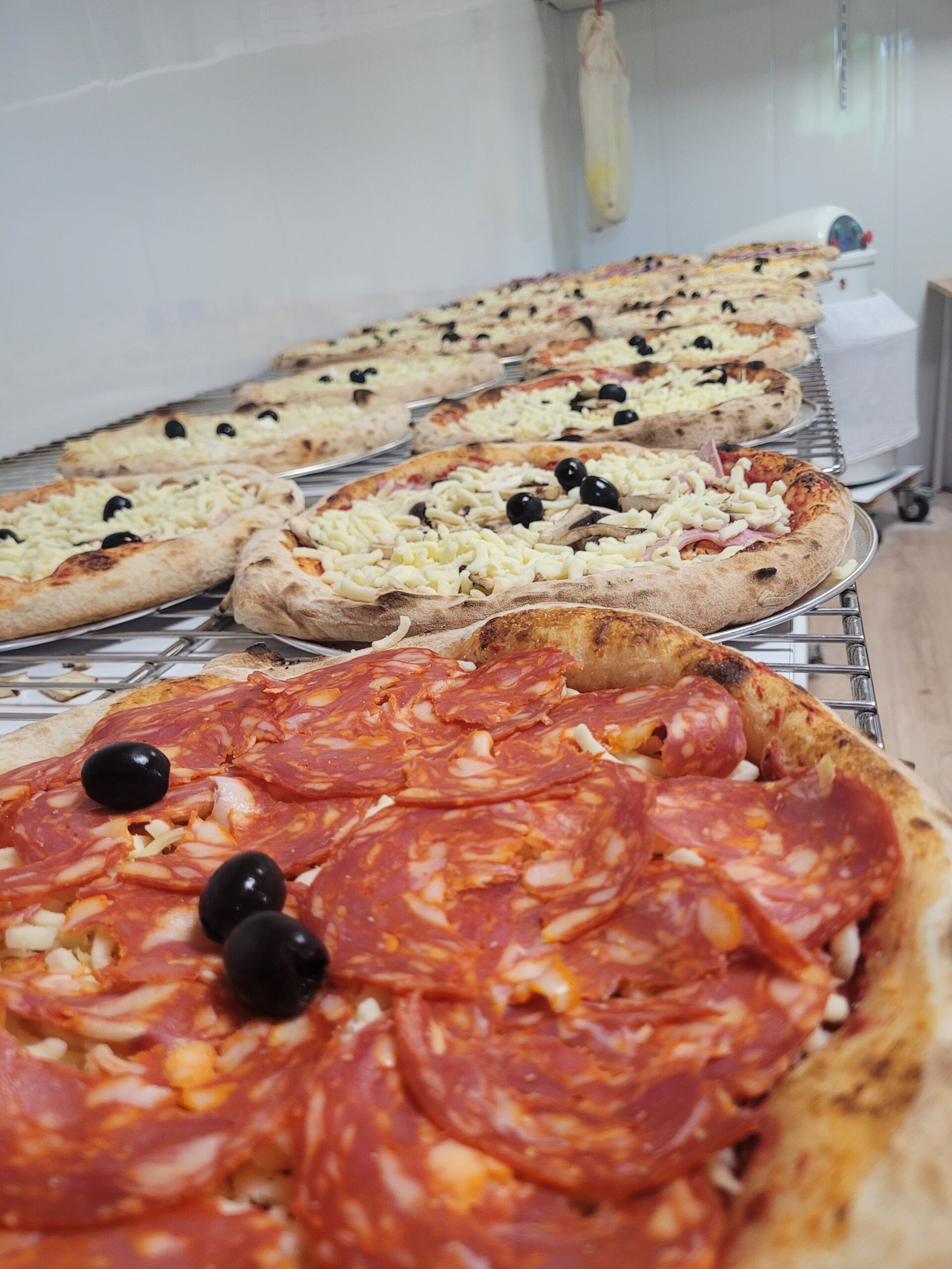 Une pizza à tout heure du jour et de la nuit,Hostens,33125,Nouvelle-Aquitaine,France