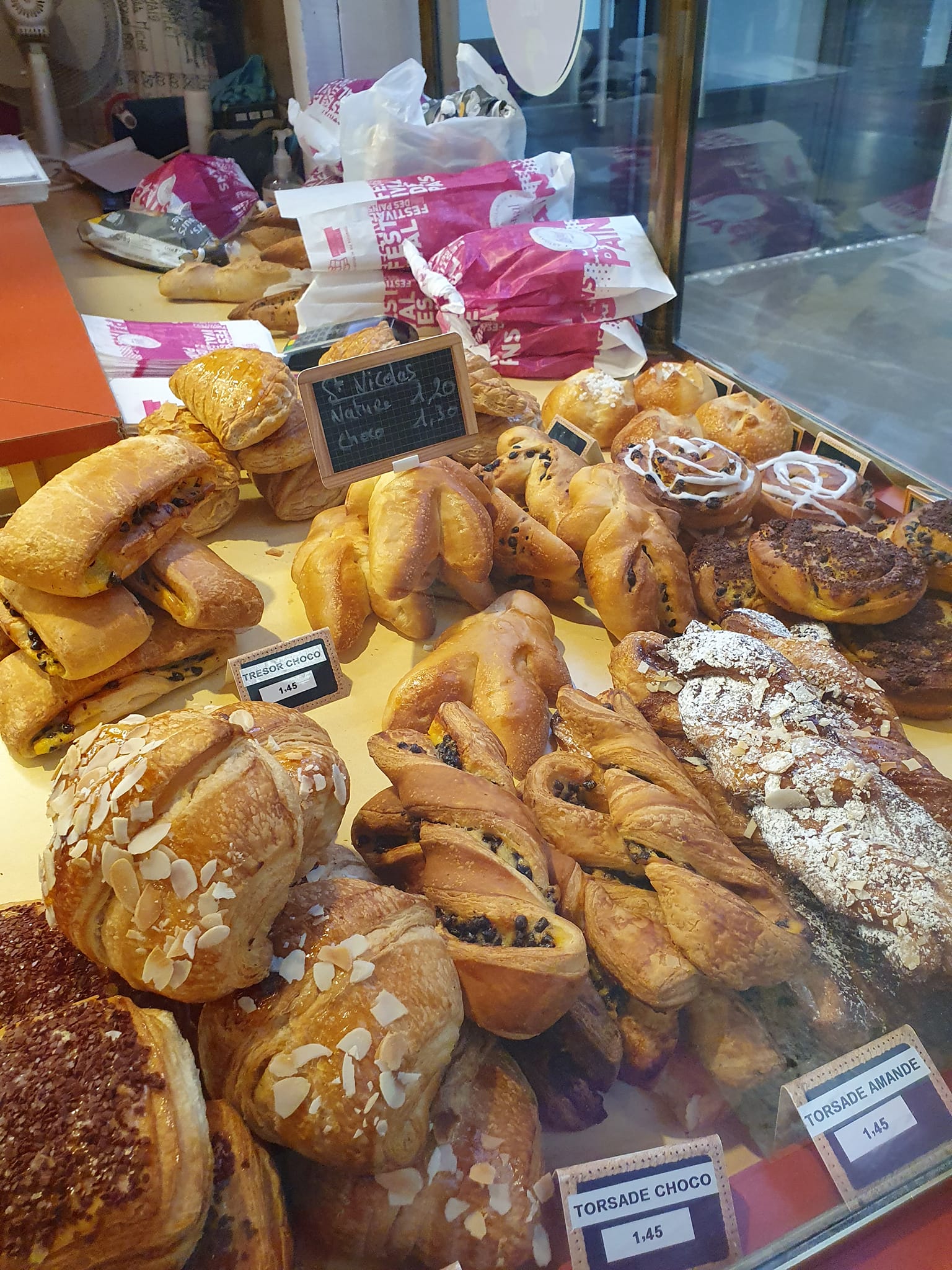 Venez passer un moment de détente dans notre salon de thé!,Saint-Magne,33125,Nouvelle-Aquitaine,France