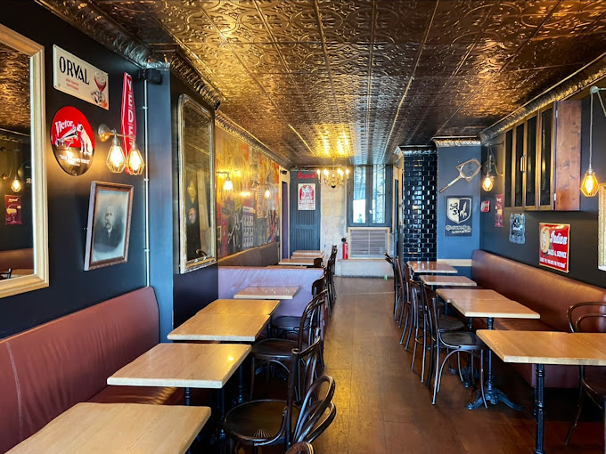 VINTAGE CAFÉ,Bordeaux,33000,Nouvelle-Aquitaine,France