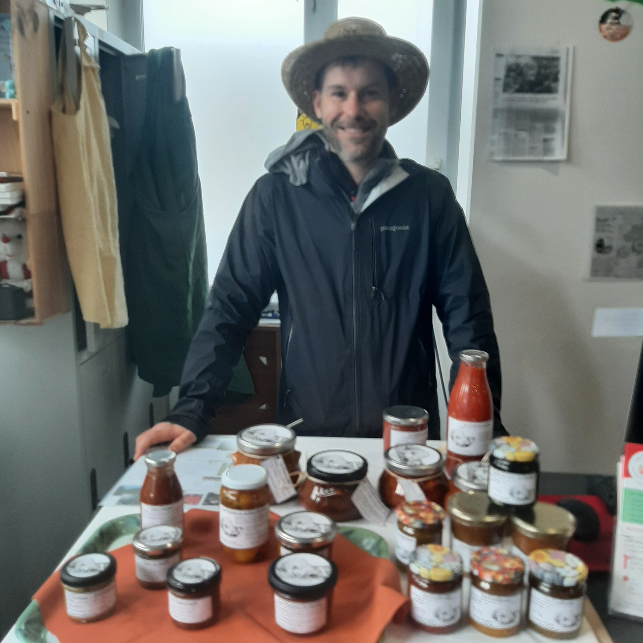 L'épicerie ou le commerce participatif c'est tendance!,Langon,33210,Nouvelle-Aquitaine,France