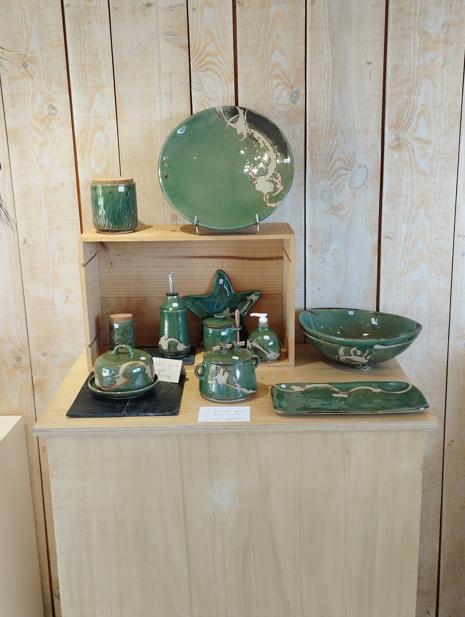 Une artisane céramiste de renom proche de Bordeaux,Cartelègue,33390,Nouvelle-Aquitaine,France