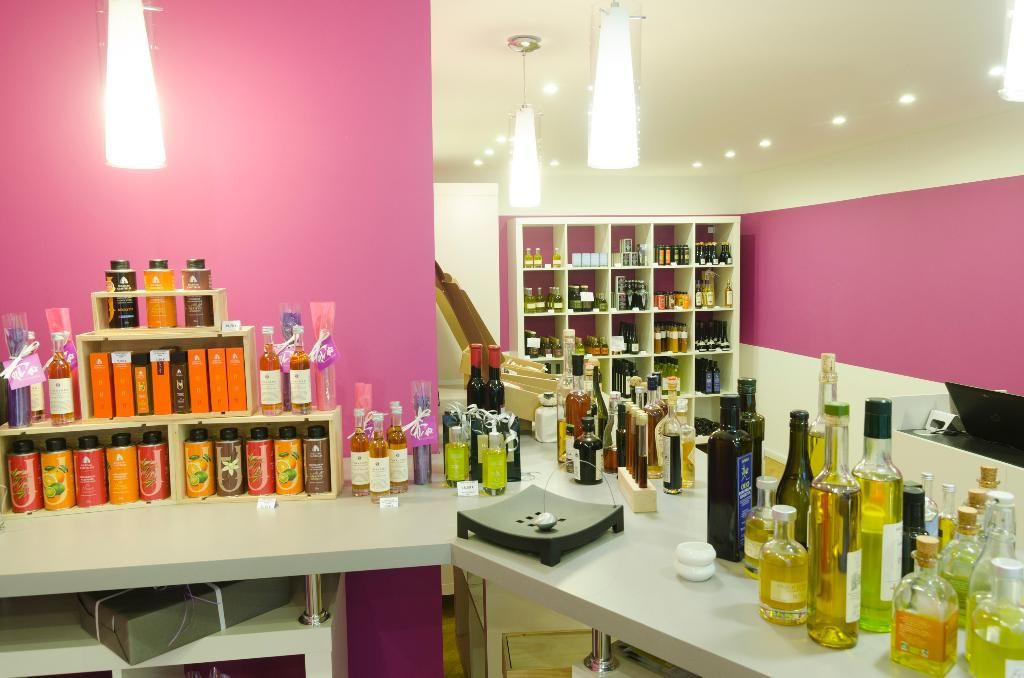 Une boutique spécialisée dans les huiles & vinaigres,Bordeaux,33000,Nouvelle-Aquitaine,France