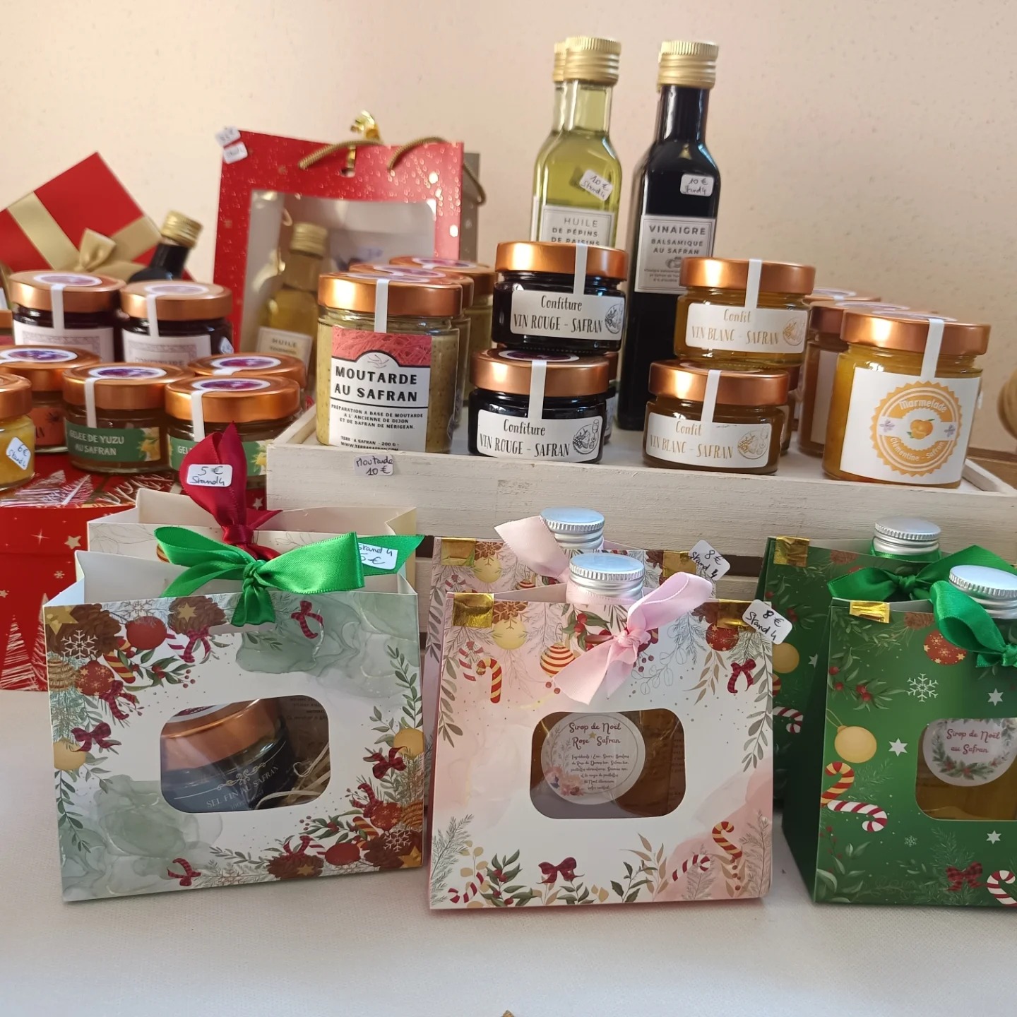 Un producteur de vin et de Safran bio,Nérigean,33750,Nouvelle-Aquitaine,France