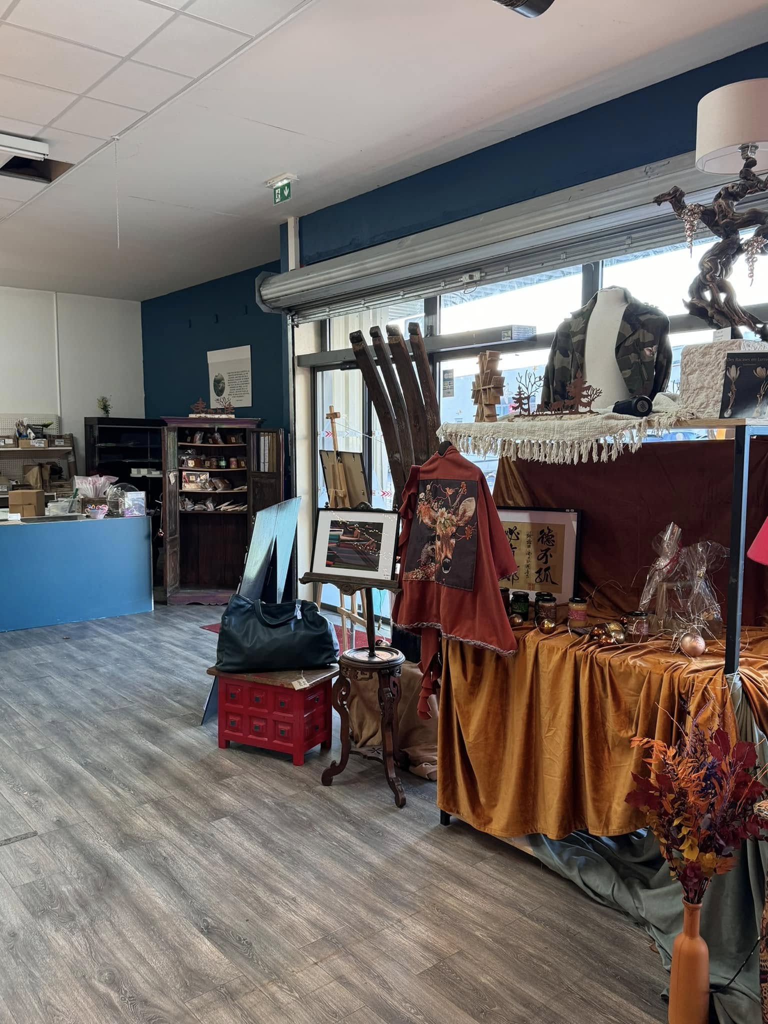 Un paysagiste d'intérieur et d'extérieur et spécialisé dans la culture des bonsaïs,Beautiran,33640,Nouvelle-Aquitaine,France