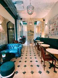 LOLA,Bordeaux,33800,Nouvelle-Aquitaine,France