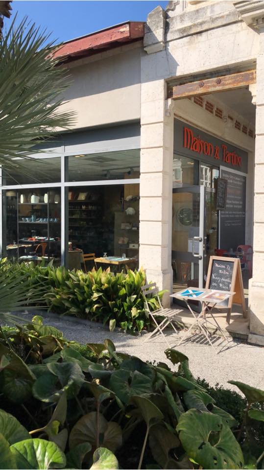 Magasin de décoration et salon de thé authentique et chaleureux.,Arcachon,33120,Nouvelle-Aquitaine,France