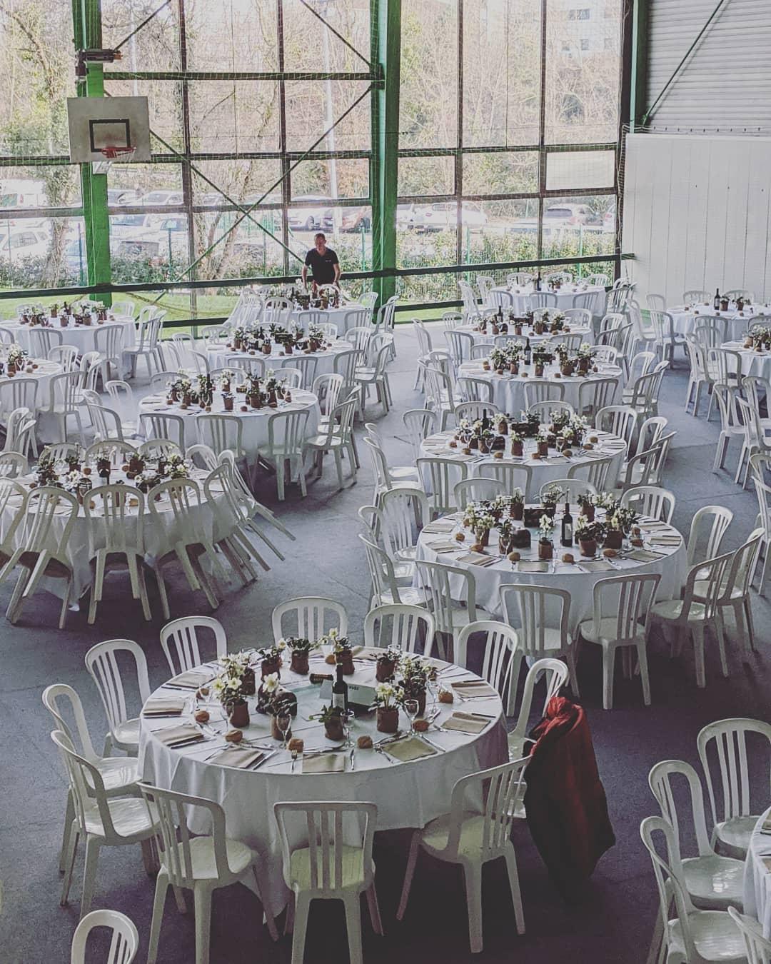 Service traiteur pour vos événements privés,Tresses,33370,Nouvelle-Aquitaine,France