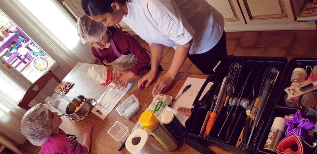 Cheffe pâtissière et animatrice d'ateliers créatifs à votre service pour des gâteaux sur mesure,Langon,33210,Nouvelle-Aquitaine,France