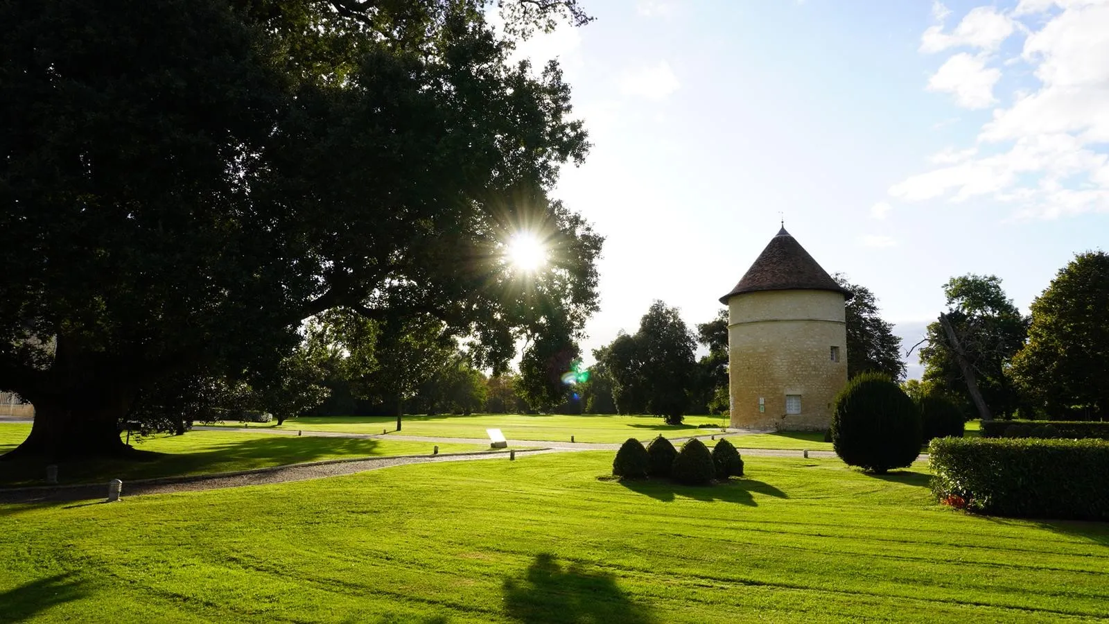 CHÂTEAU D'AGASSAC,Ludon-Médoc,33290,Nouvelle-Aquitaine,France