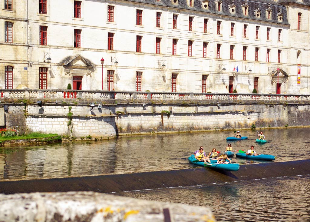 Avec « Allo Canoës » embarquez pour une balade en kayaks ou canoës sur la Dronne!,Brantôme en Périgord,24064,Nouvelle-Aquitaine,France