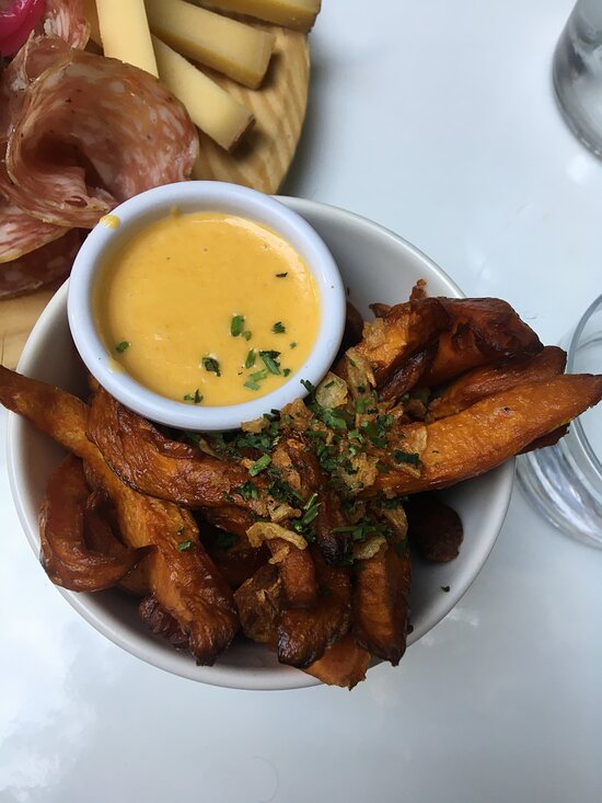 Frida,Bordeaux,33000,Nouvelle-Aquitaine,France