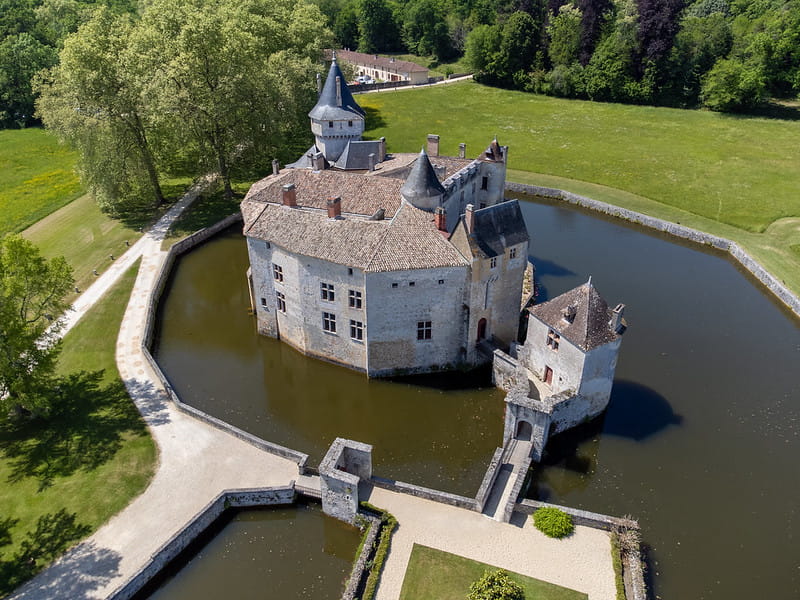 Le château de La Brède, demeure de l'écrivain et philosophe Montesquieu,La Brède,33650,Nouvelle-Aquitaine,France