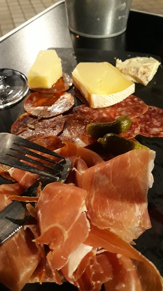 La Ligne Rouge,Bordeaux,33000,Nouvelle-Aquitaine,France