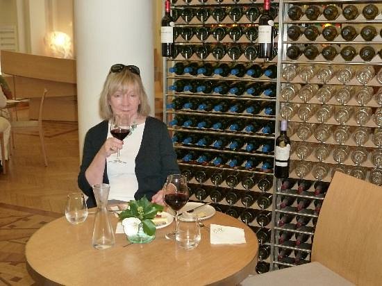 Bar à Vin,Bordeaux,33000,Nouvelle-Aquitaine,France