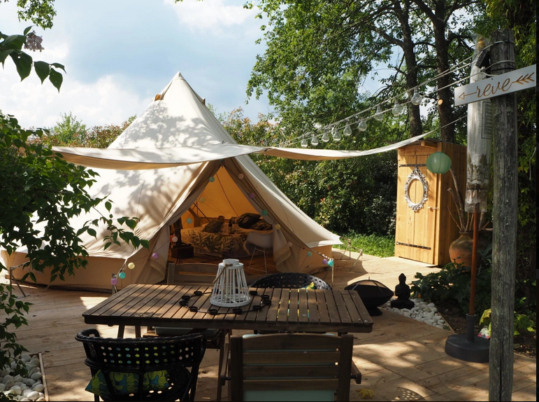 Séjour insolite en tentes lodges, pour une expérience de glamping inoubliable,Berson,33390,Nouvelle-Aquitaine,France
